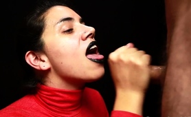 cum-addicted-amateur-latina-delivers-wonderful-handjob