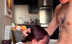 Amateur Asian Teen Proves Her Amazing Cocksucking Skills
