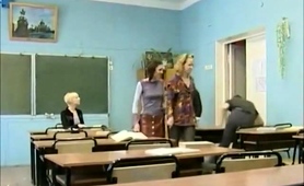 Anyuta Y Ludmilla Profesora Y Estudiante Follan Con Lengua